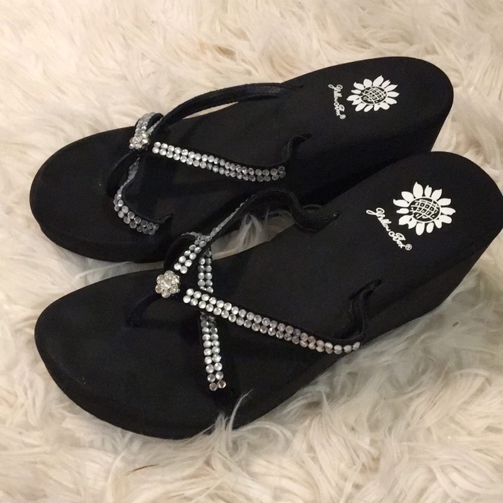 Yellow Box sparkly flip flops